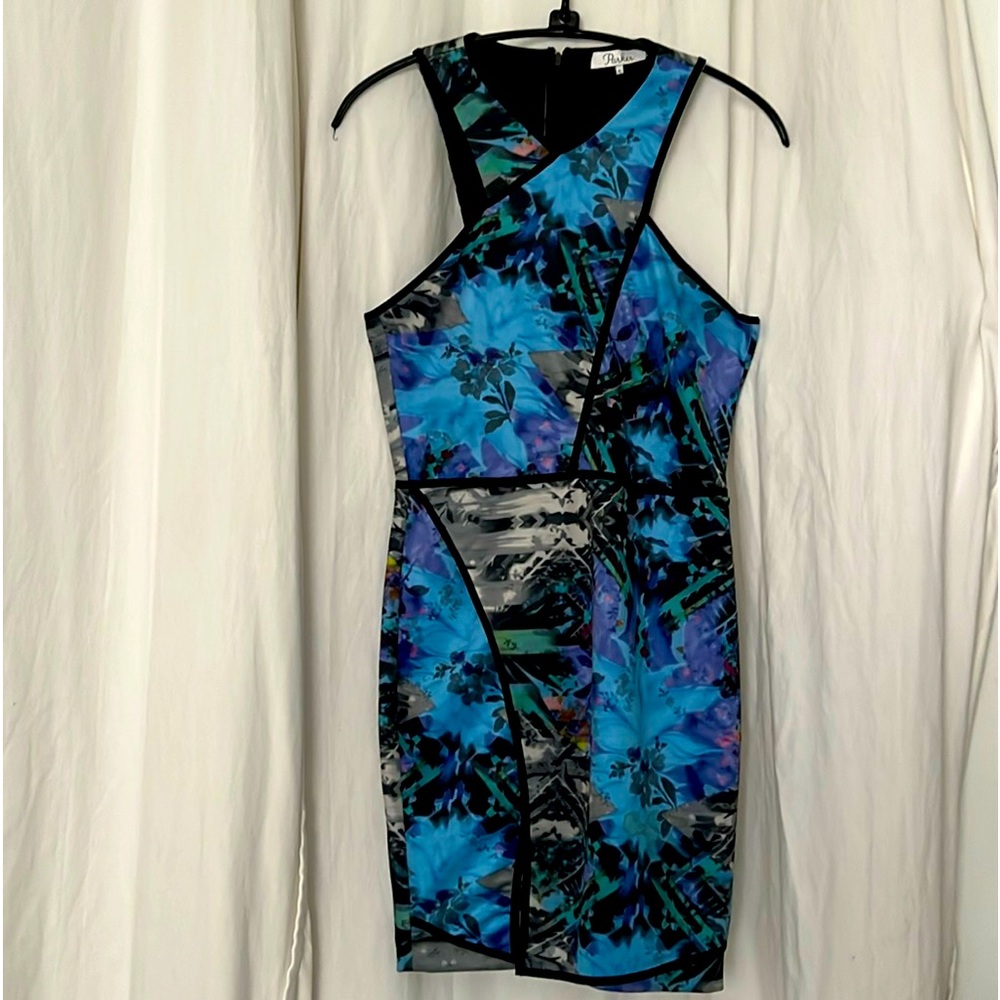 Parker - ultra modern Body-con Dress Tobias Printed asymmetrical Halter style S